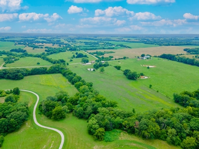 Home on Acreage For Sale Warrensburg, MO - image 8