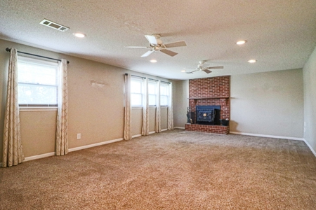 Home on Acreage For Sale Warrensburg, MO - image 38