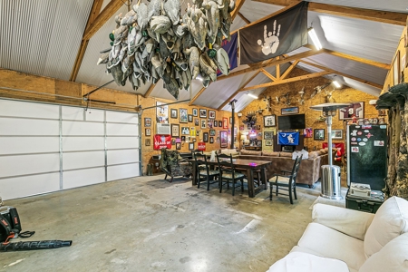 Northwest Madison County TN Country Home for Sale - image 31