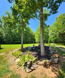 Stunning Log Cabin On Kerr Lake, NC - image 15