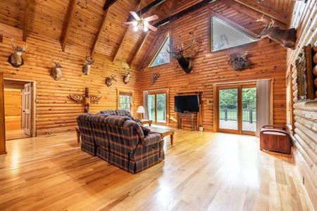 Stunning Log Cabin On Kerr Lake, NC - image 26