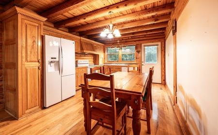 Stunning Log Cabin On Kerr Lake, NC - image 30