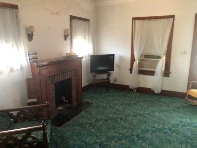Perry OK Historic Home to Auction, 2 bed 1 bath - image 13
