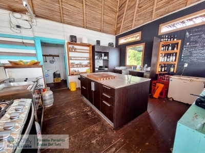 Amazing Location, Titled Oceanfront Bed and Breakfast - image 5