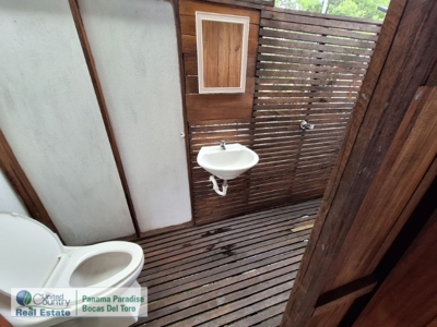 Amazing Location, Titled Oceanfront Bed and Breakfast - image 16