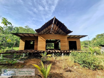 Amazing Location, Titled Oceanfront Bed and Breakfast - image 8
