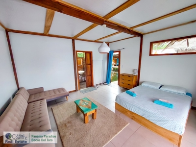 Amazing Location, Titled Oceanfront Bed and Breakfast - image 24