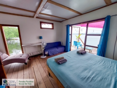 Amazing Location, Titled Oceanfront Bed and Breakfast - image 29