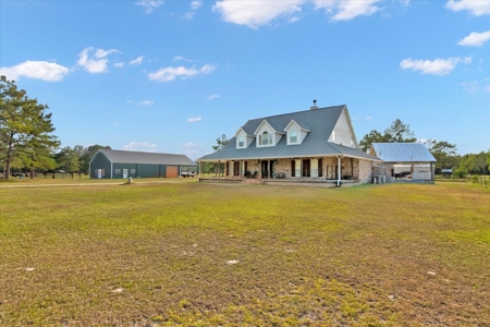 "Your Dream Country Oasis Awaits 5 Bedroom Home on 10 Acres - image 8