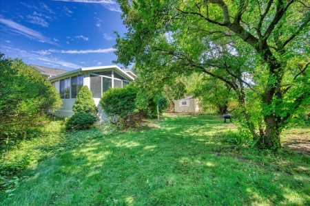Wonderful 2 bed, 2.5 bath home on the edge of Byron Minnesot - image 23