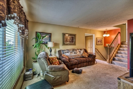 Wonderful 2 bed, 2.5 bath home on the edge of Byron Minnesot - image 6