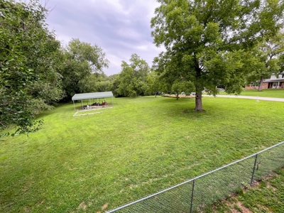 Large Family Home in Salem, Missouri. - image 21