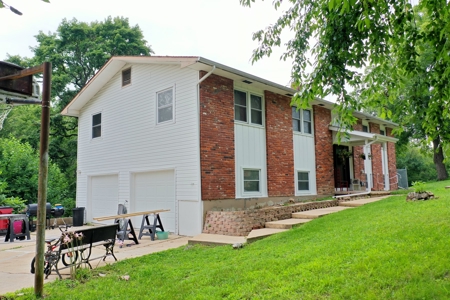 Large Family Home in Salem, Missouri. - image 30