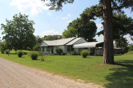 Farmhouse With 4 Acres For Sale - image 3