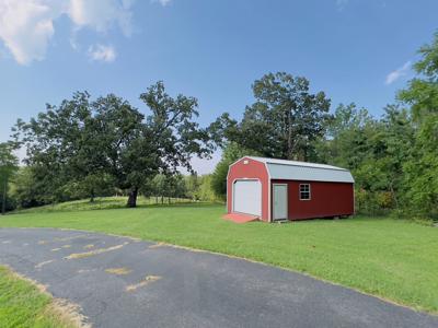 Country Home With Acreage In Melbourne, Arkansas - image 46