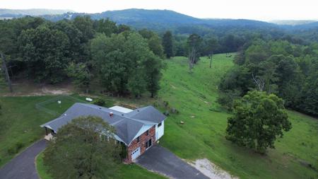 Country Home With Acreage In Melbourne, Arkansas - image 2