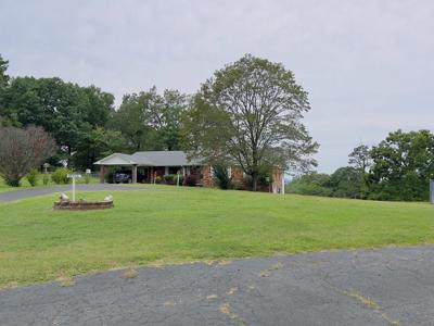 Country Home With Acreage In Melbourne, Arkansas - image 49