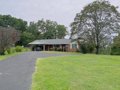 Country Home With Acreage In Melbourne, Arkansas - image 48