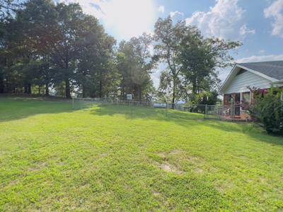 Country Home With Acreage In Melbourne, Arkansas - image 44