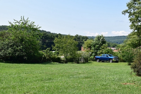 Country Home for Sale at Auction in Willis VA - image 7
