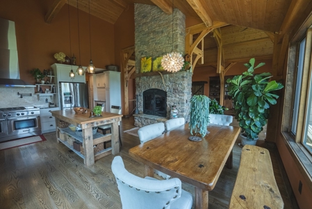 Custom Timber Frame Home and Land for Sale at Auction - image 21