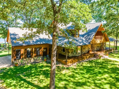 Lakefront Country Home with Acreage For Sale Reno TX - image 13