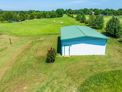 Lakefront Country Home with Acreage For Sale Reno TX - image 9