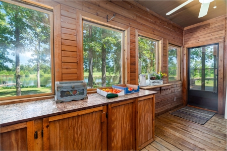 Lakefront Country Home with Acreage For Sale Reno TX - image 31