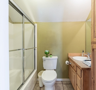 Lakefront Country Home with Acreage For Sale Reno TX - image 29