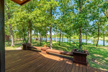 Lakefront Country Home with Acreage For Sale Reno TX - image 37