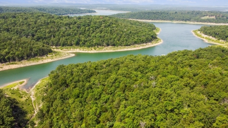 13 Acre Lake Front Property And Dock On Bull Shoals Lake - image 4
