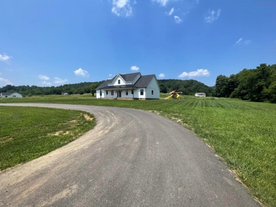 Home on 2.208+/- acres in Burkesville, Ky - image 25