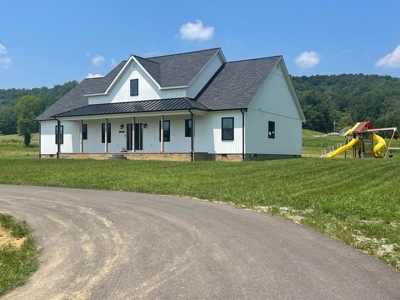 Home on 2.208+/- acres in Burkesville, Ky - image 24