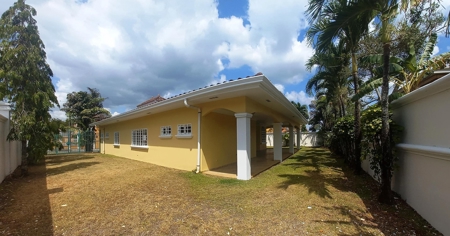 Panama City Spacious House Las Huacas, Altos de Panama - image 16