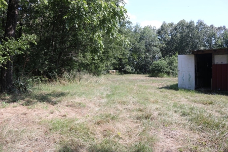 Charming Fixer Upper Home on 21.7 Aces in Peel AR - image 30