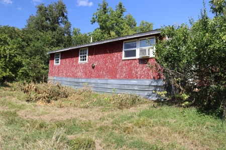 Charming Fixer Upper Home on 21.7 Aces in Peel AR - image 24