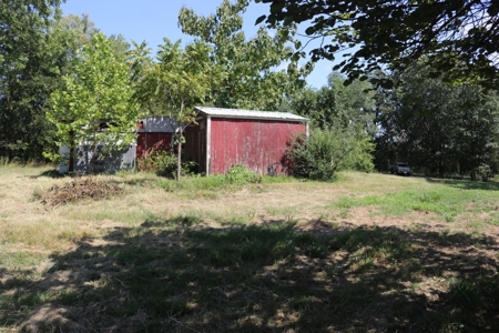 Charming Fixer Upper Home on 21.7 Aces in Peel AR - image 9