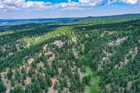 Mountain Oasis In Mature Trees & Rock Formations - image 1