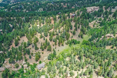 Mountain Oasis In Mature Trees & Rock Formations - image 3