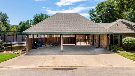 Gorgeous Brick & Stone Home Winnsboro Wood County Texas - image 7