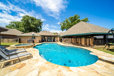 Gorgeous Brick & Stone Home Winnsboro Wood County Texas - image 36