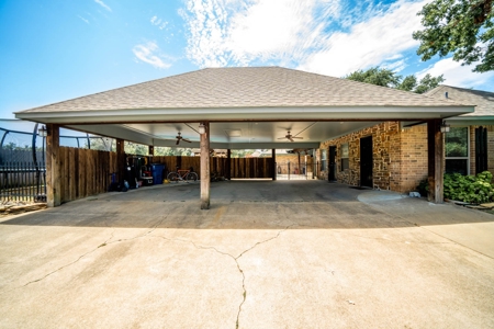 Gorgeous Brick & Stone Home Winnsboro Wood County Texas - image 41