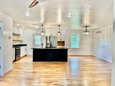 Updated Home in Nevada Missouri For Sale - image 15