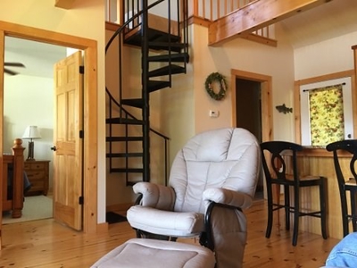 River Front Cabin - image 10