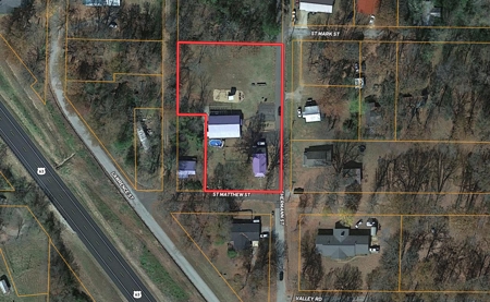 Country Home and Business inside Thayer City Limits - image 1