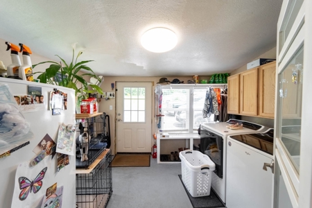 Country Home and Business inside Thayer City Limits - image 17