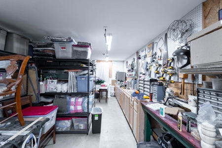 Country Home and Business inside Thayer City Limits - image 26