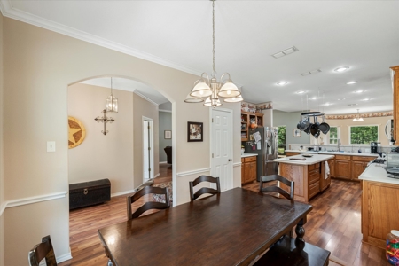 Charming Country Home in Texas - image 21