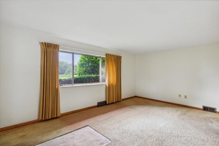 Well-loved brick-built ranch with beautiful country views - image 28