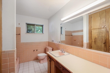 Well-loved brick-built ranch with beautiful country views - image 19